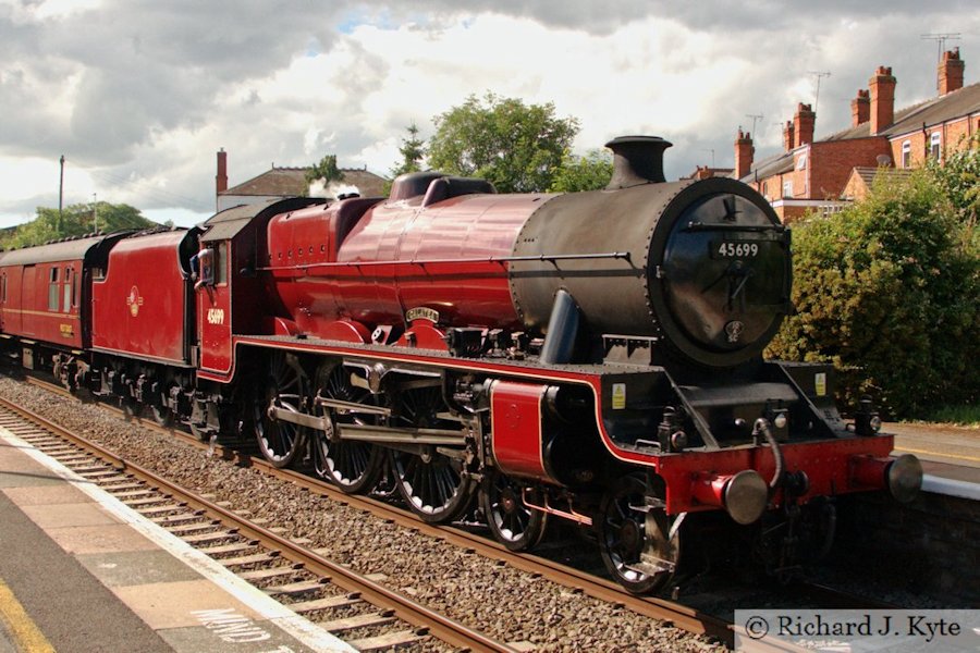 LMS 5XP "Jubilee" Class no. 45699 "Galatea" with the Up "Cotswold Venturer" tour, Evesham, Worcestershire