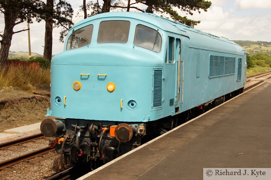 Class 45 Diesel no. 45149 at Cheltenham Racecourse, Gloucestershire Warwickshire Railway