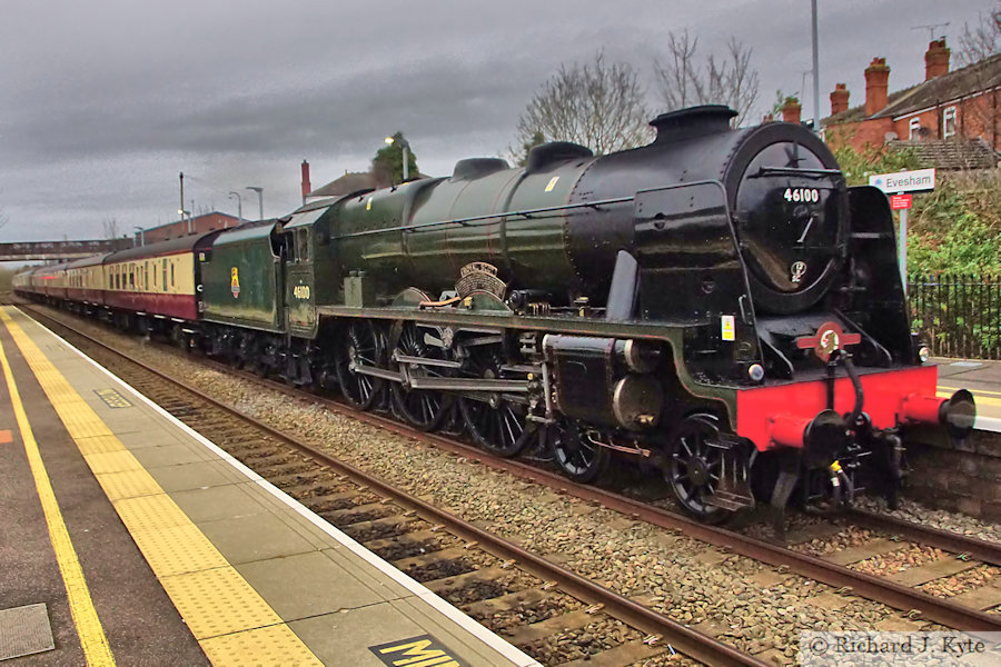 LMS "Royal Scot" class no. 46100 "Royal Scot" passes through Evesham with the up "Cotswold Explorer" Tour (1Z48)