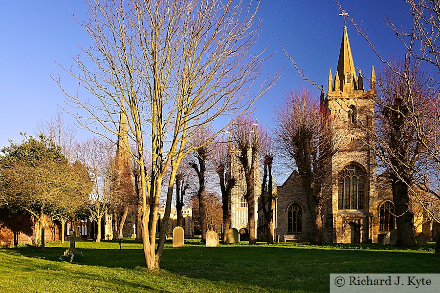 St Laurence's Churchyard, Evesham, Worcestershire