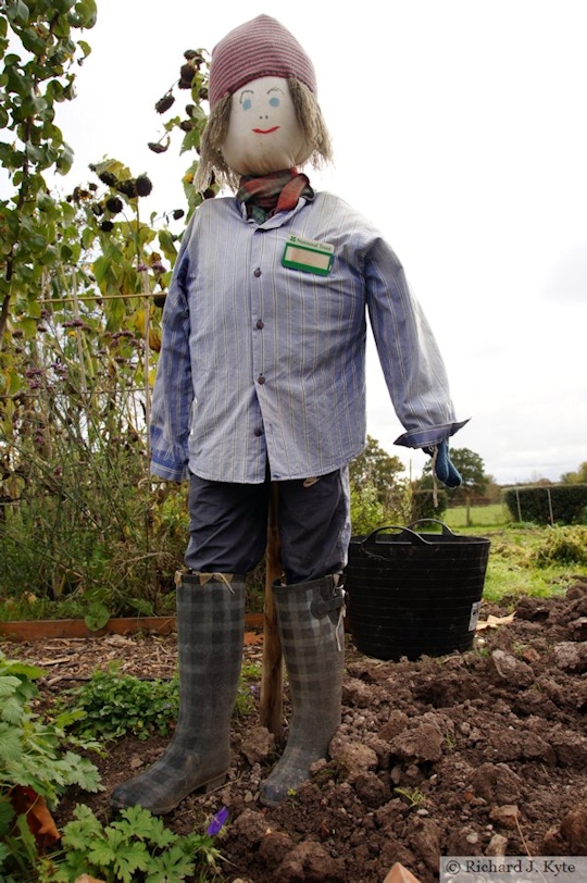 Scarecrow, The Weir Garden, Herefordshire