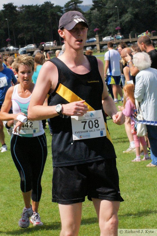 Runner 708, Evesham Vale 10K Race 2009