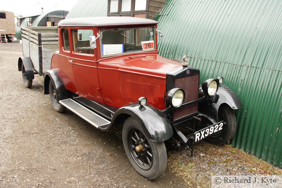 Exhibit Red 26 - Morris 10/4 Special Coupe (RX3922), Wartime in the Vale 2015