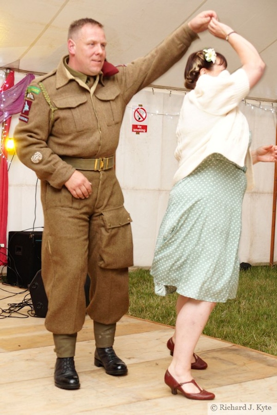 Dancers, Wartime in the Vale 2015