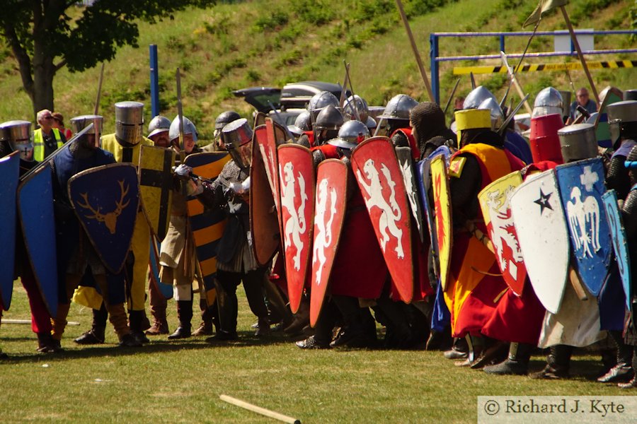 Battle of Evesham 2018 Re-enactment : De Montfort's army fails to break the Royalist line