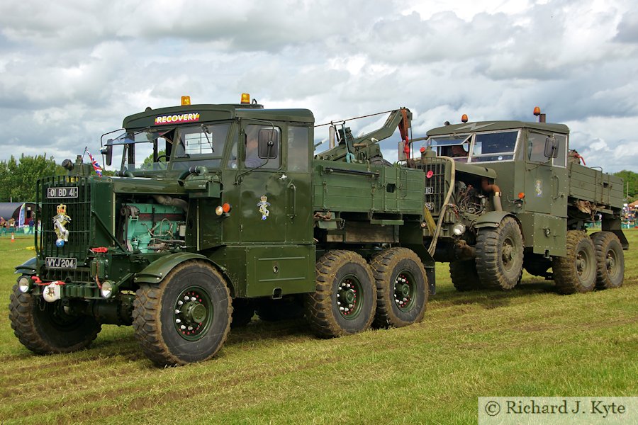 Scammell Explorers in a Lifting Demonstration, Wartime in the Vale 2019
