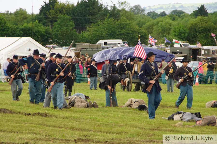 American Civil War Re-enactment - Union Troops move in to mop up - Wartime in the Vale 2019