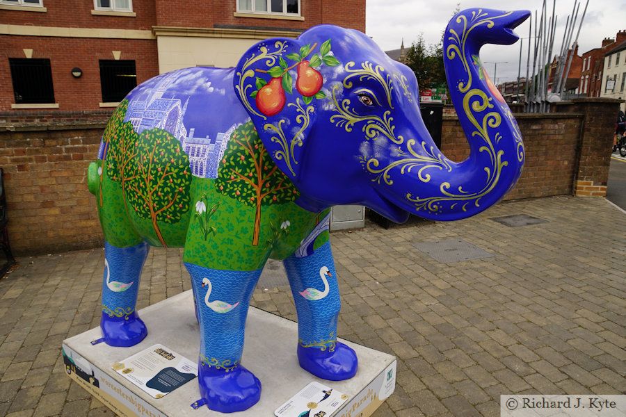 Elephant 12 : "Worcester in Porcelain", Worcester Big Parade 2021