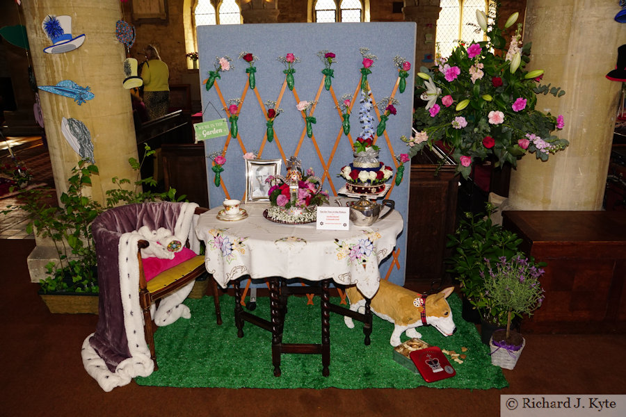 Flower Display: "Tea for Two at the Palace", Eckington Open Gardens and Flower Festival 2022