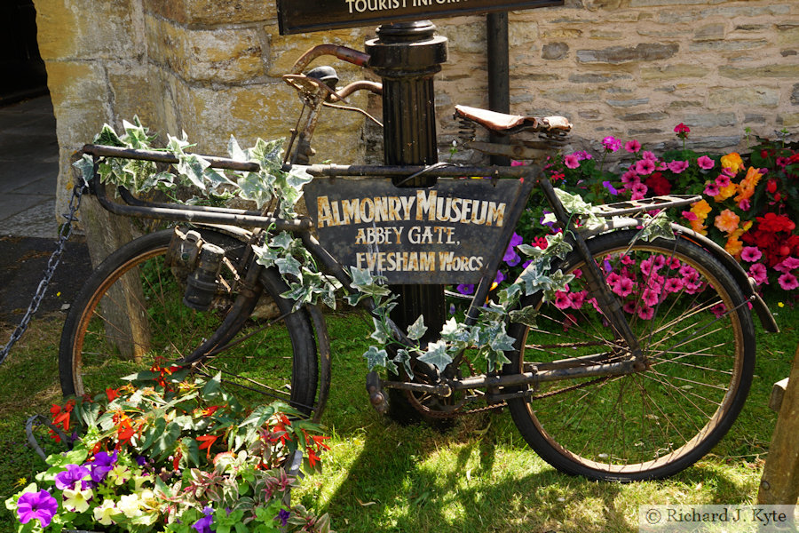 Bike 10: "Oswald" by The Almonry Museum, Vale Active Art 2022