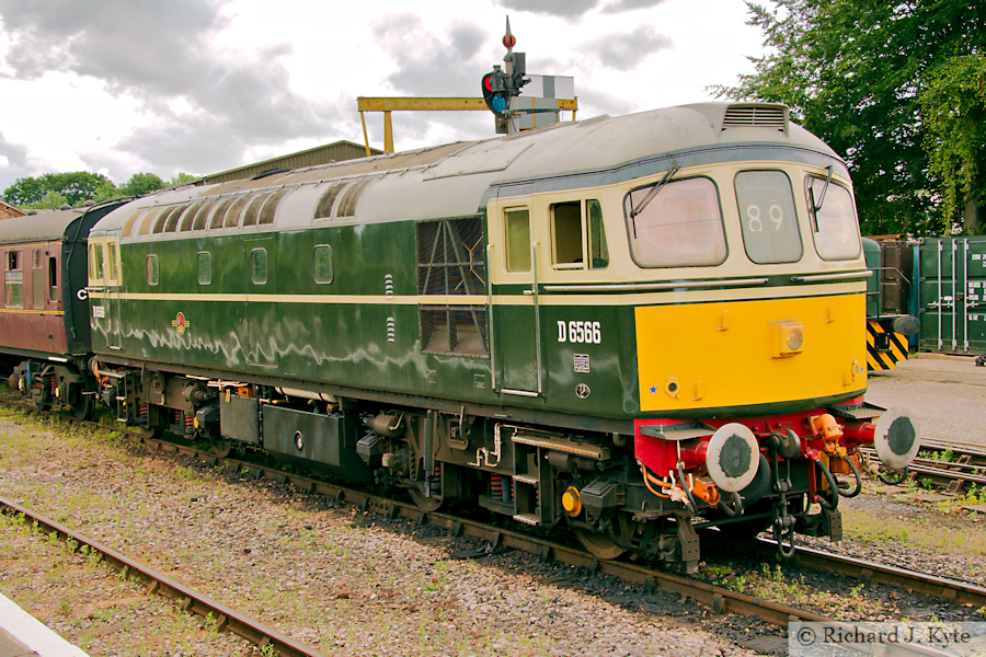 Class 33 Diesel no. D6566 (TOPS 33048) at Williton, West Somerset Railway