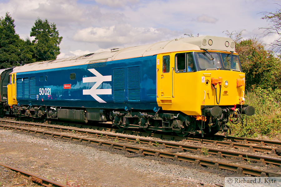 Class 50 diesel no. 50021 "Rodney" departs Toddington, Gloucestershire Warwickshire Railway