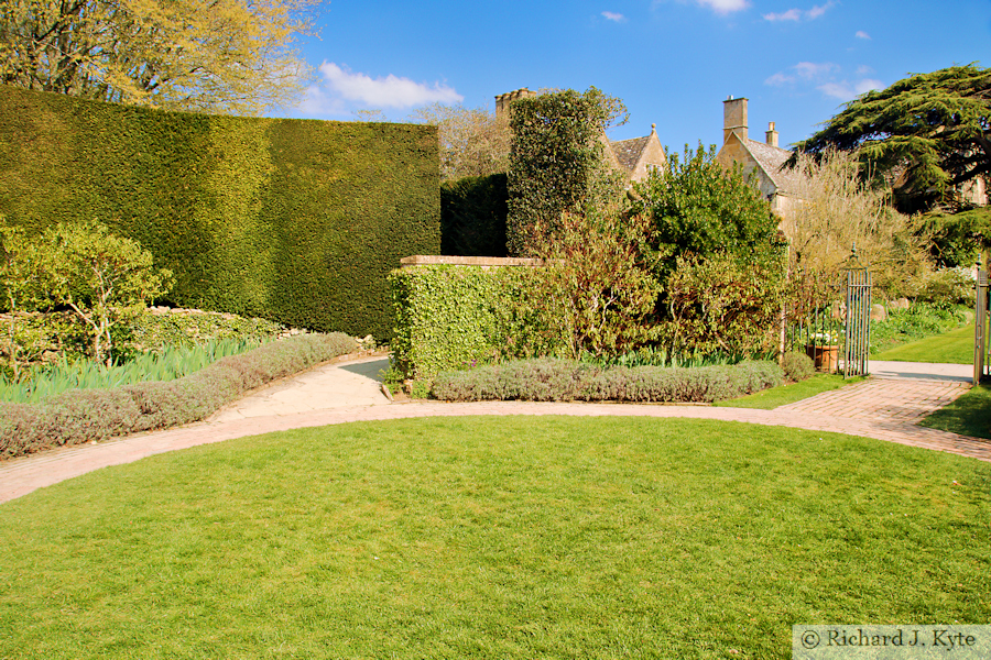 The Circle, Hidcote Manor Garden, Gloucestershire