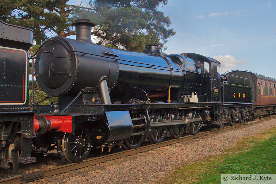 GWR 2884 Class no. 3850 arrives at Gotherington, Gloucestershire Warwickshire Railway "Autumn Showcase"
