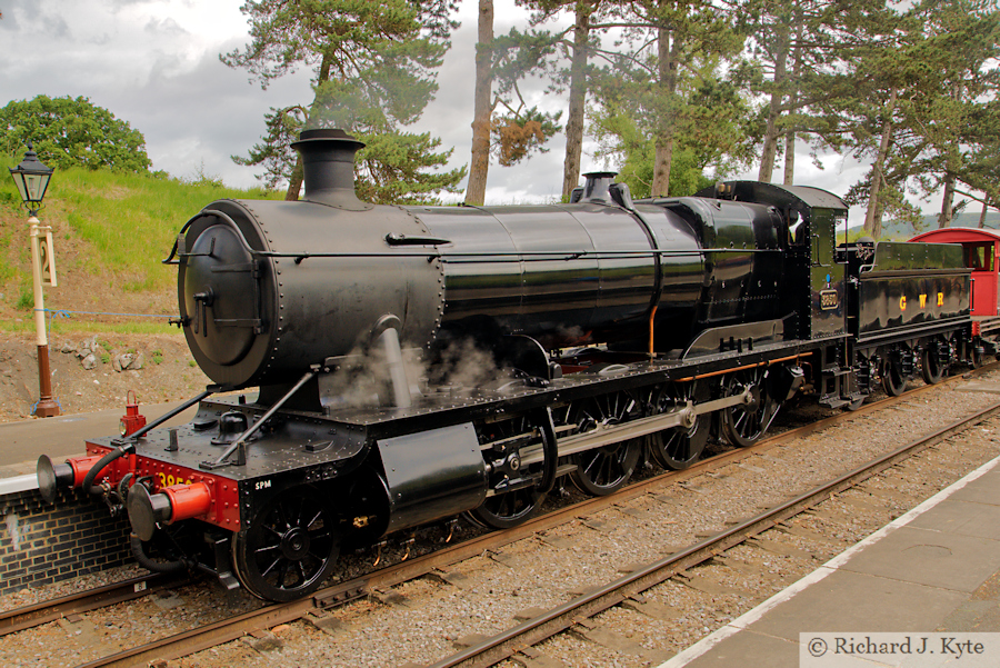 GWR 2884 Class no. 3850 at Cheltenham Racecourse, Gloucestershire Warwickshire Railway "Cotswold Festival of Steam" 2025