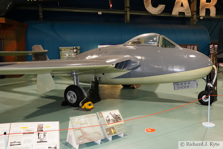 de Havilland Sea Vampire LZ551/G, Fleet Air Arm Museum, Somerset