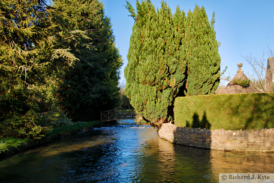 River Windrush, Bourton-on-the-Water, Cotswolds, Gloucestershire