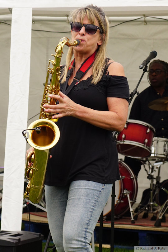 Julie Kimber, Sax Appeal, Cropthorne Walkabout 2024