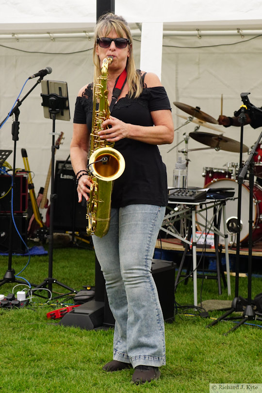 Julie Kimber, Sax Appeal, Cropthorne Walkabout 2024
