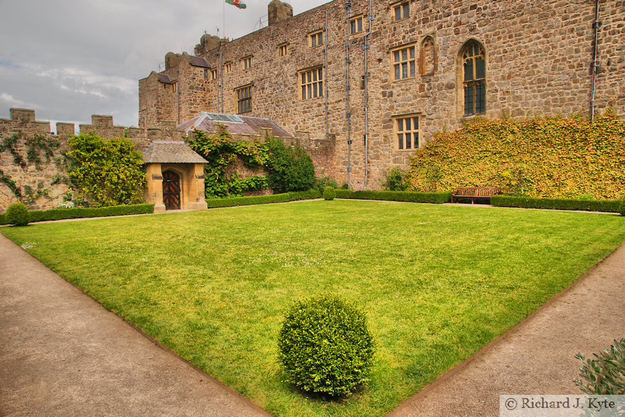 The Drying Ground, Chirk Castle