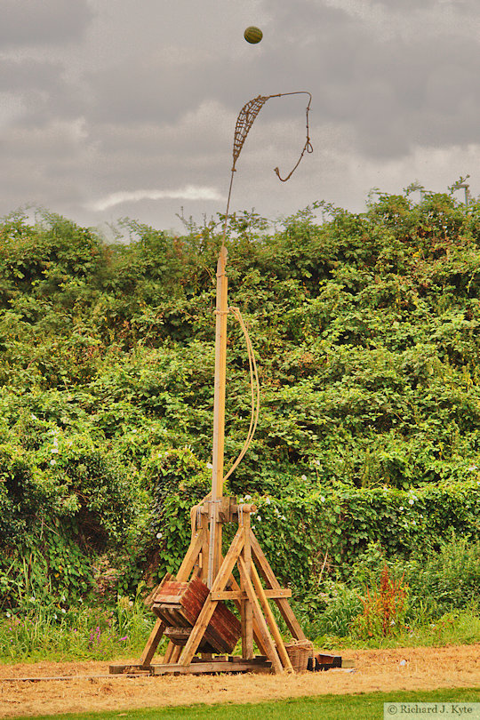 Trebuchet Demonstration, Battle of Evesham Re-enactment 2024