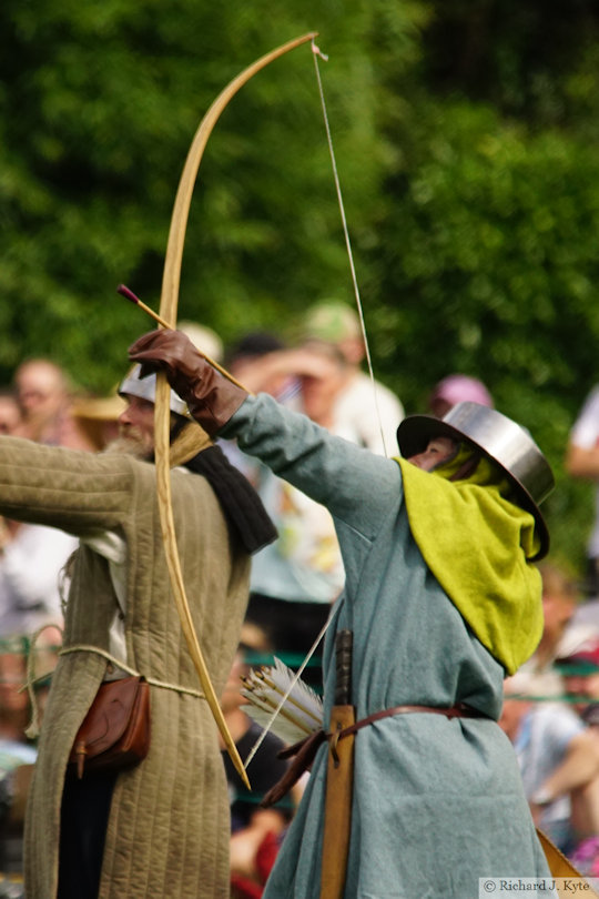 Archery Display, Battle of Evesham Re-enactment 2024